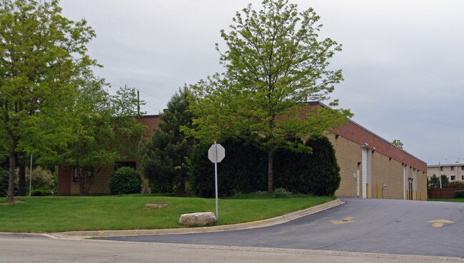 More details for 1000 N Frontage Rd, Darien, IL - Industrial for Sale