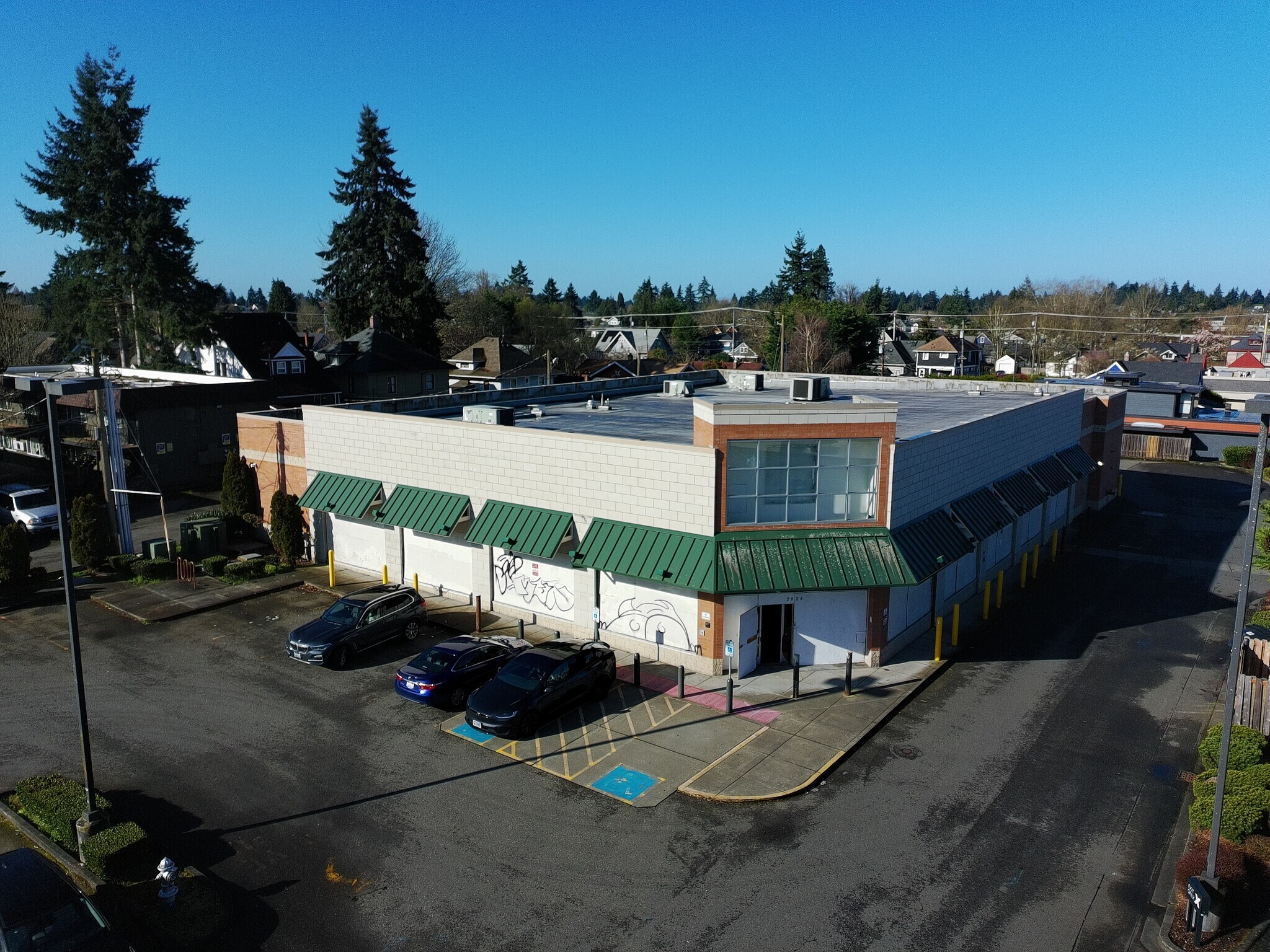 2024 6th Ave, Tacoma, WA à louer Photo principale- Image 1 de 5