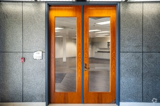 11300 4th St N, Saint Petersburg, FL à louer Photo intérieure- Image 2 de 10