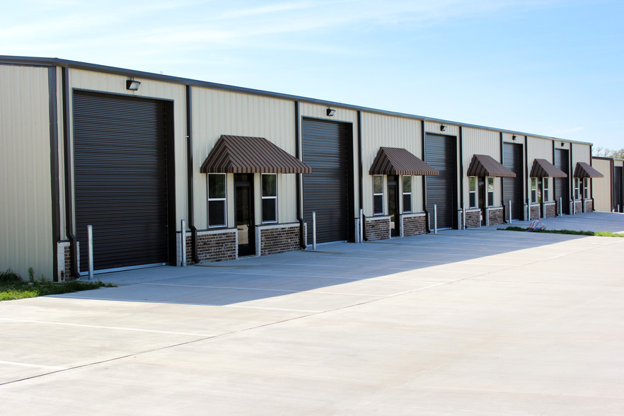 11400 State Highway 30, College Station, TX for lease - Building Photo - Image 1 of 6