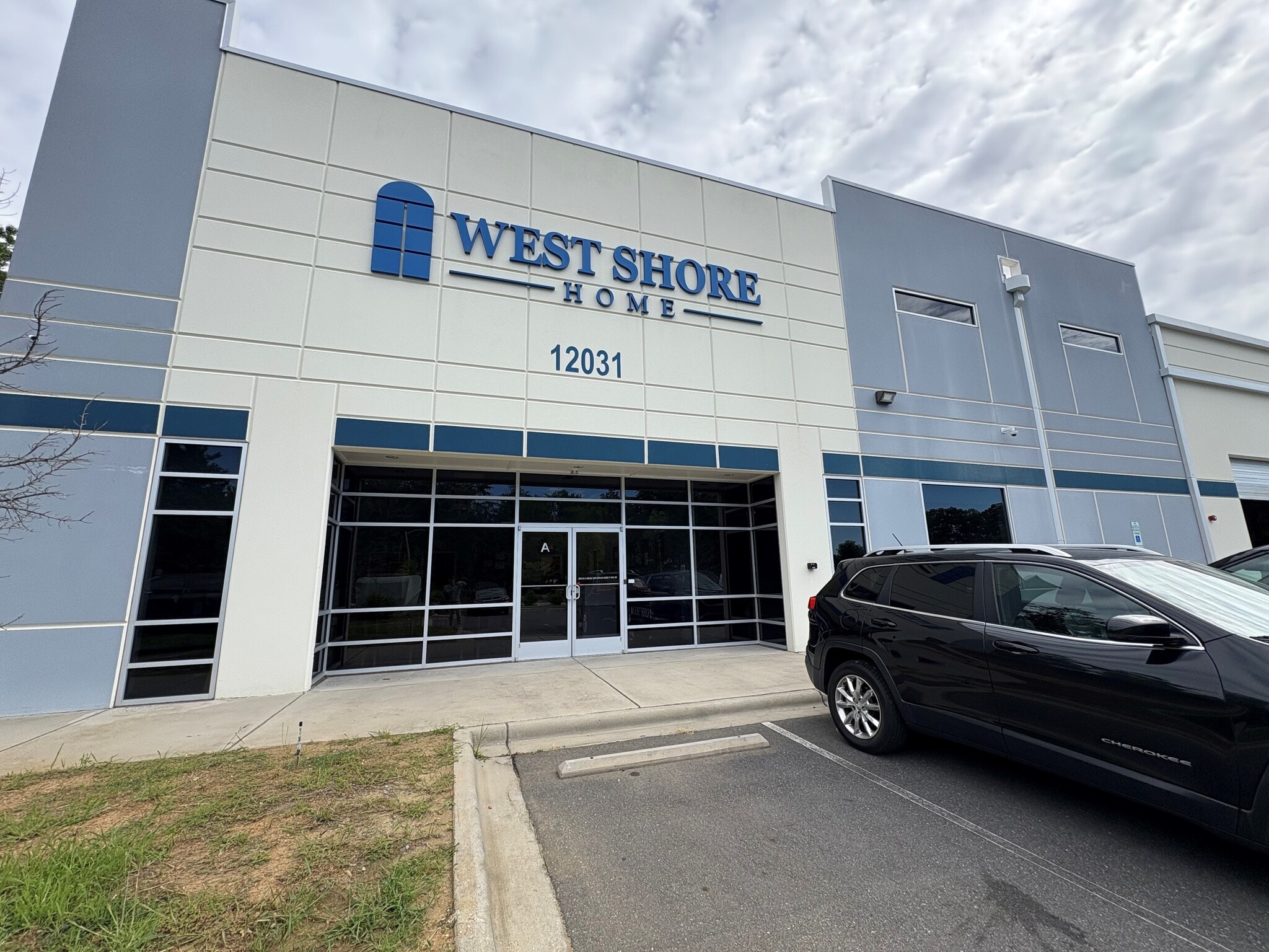 12031 Westhall Dr, Charlotte, NC for lease Interior Photo- Image 1 of 10