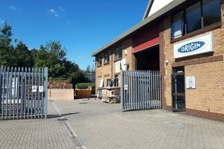 Plus de détails pour Rutherford Rd, Basingstoke - Industriel à louer