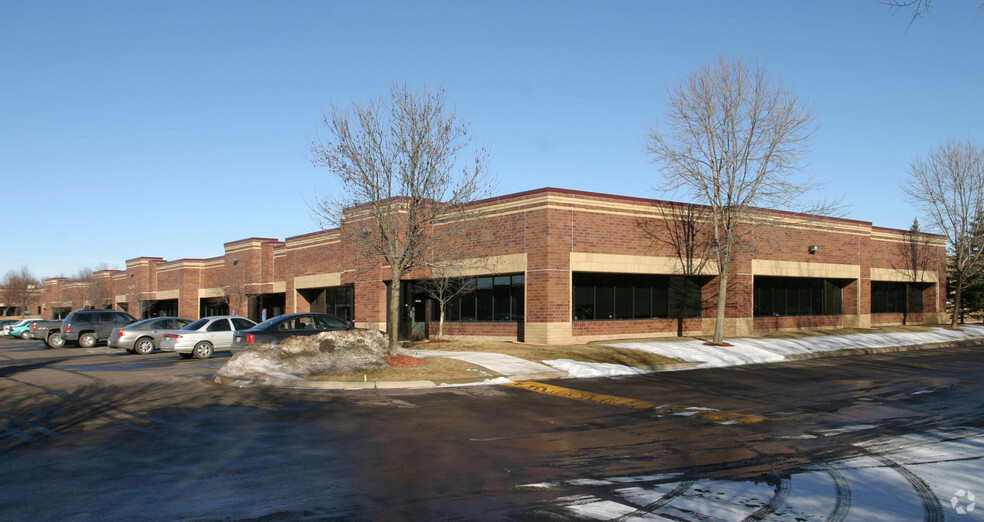 13705 1st Ave N, Plymouth, MN for sale - Building Photo - Image 2 of 4