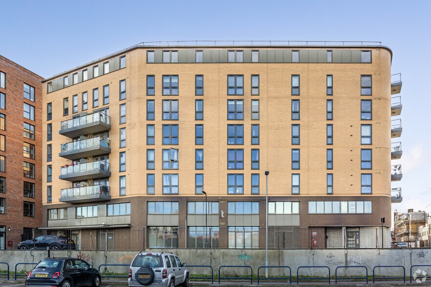 26-28 Ramsgate St, London for lease - Building Photo - Image 2 of 17