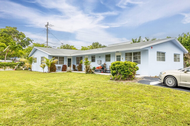 Plus de détails pour 124 NW 21st Ct, Wilton Manors, FL - Multi-résidentiel à vendre