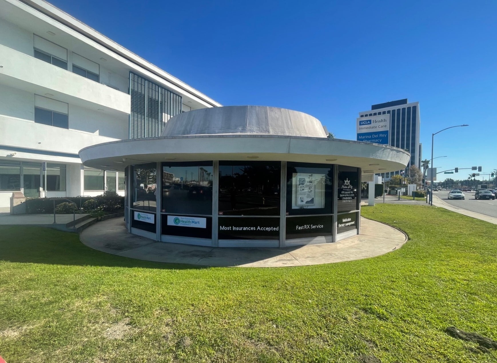 4560 Admiralty Way, Marina Del Rey, CA for lease Primary Photo- Image 1 of 4