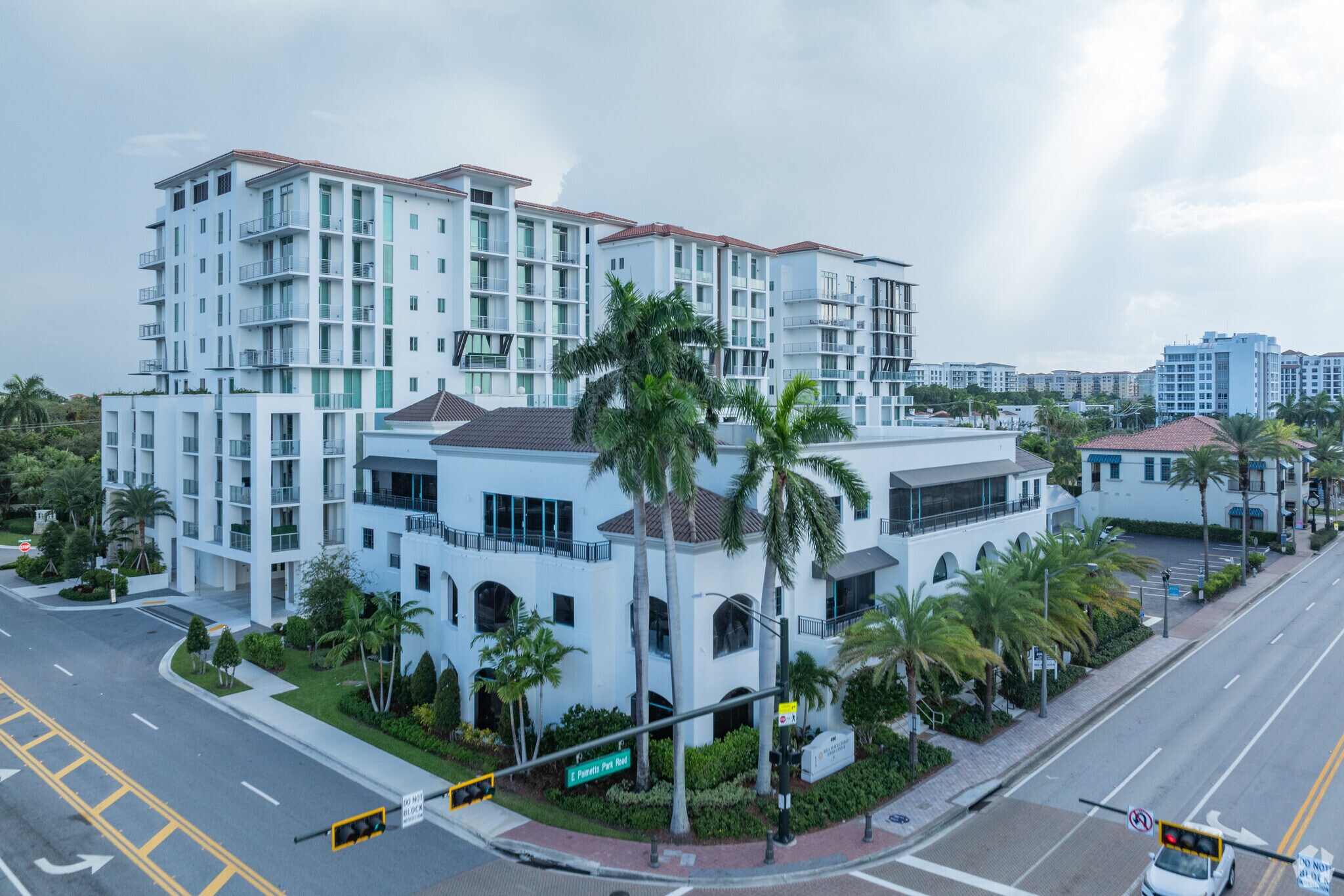 490 E Palmetto Park Rd, Boca Raton, FL à louer Photo principale- Image 1 de 30