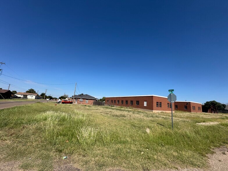 1110 Penn St, Borger, TX à vendre - Photo du bâtiment - Image 2 de 14