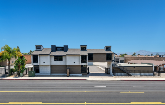 535 Broadway, El Cajon, CA à louer - Photo du bâtiment - Image 2 de 4