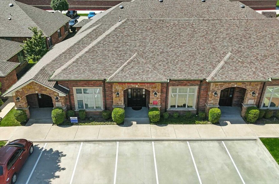 425 Old Newman Rd, Frisco, TX à vendre - Photo du bâtiment - Image 2 de 9