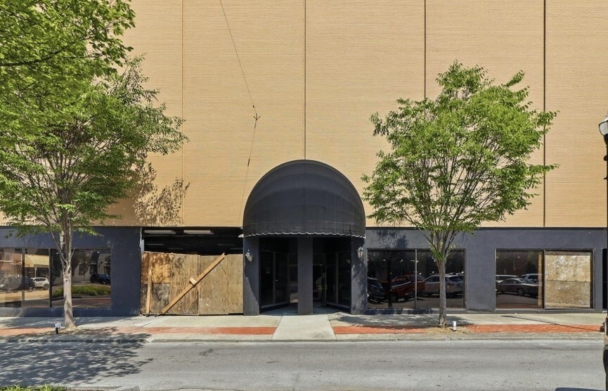 300 Broad St, Kingsport, TN for sale Building Photo- Image 1 of 13