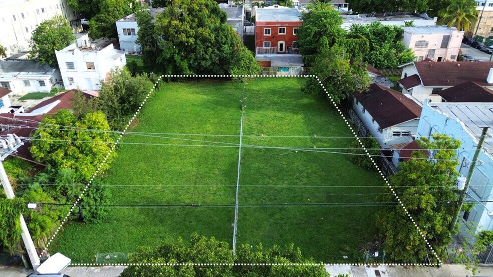 972 SW 3rd St, Miami, FL for sale - Primary Photo - Image 3 of 5