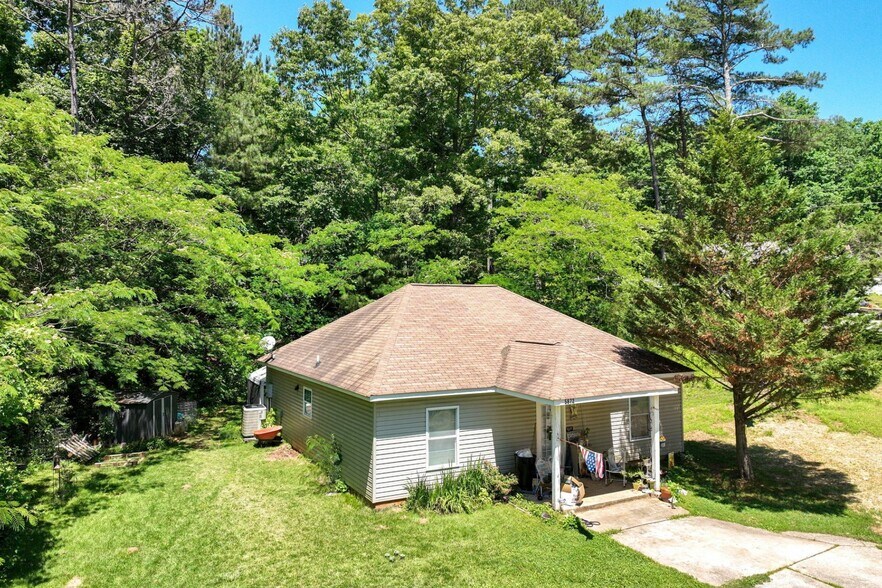 5872 Glenn Burtz Rd, Murrayville, GA à vendre - Photo du bâtiment - Image 3 de 10