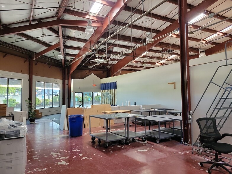 103 Whispering Pines Dr, Scotts Valley, CA for lease - Interior Photo - Image 2 of 5