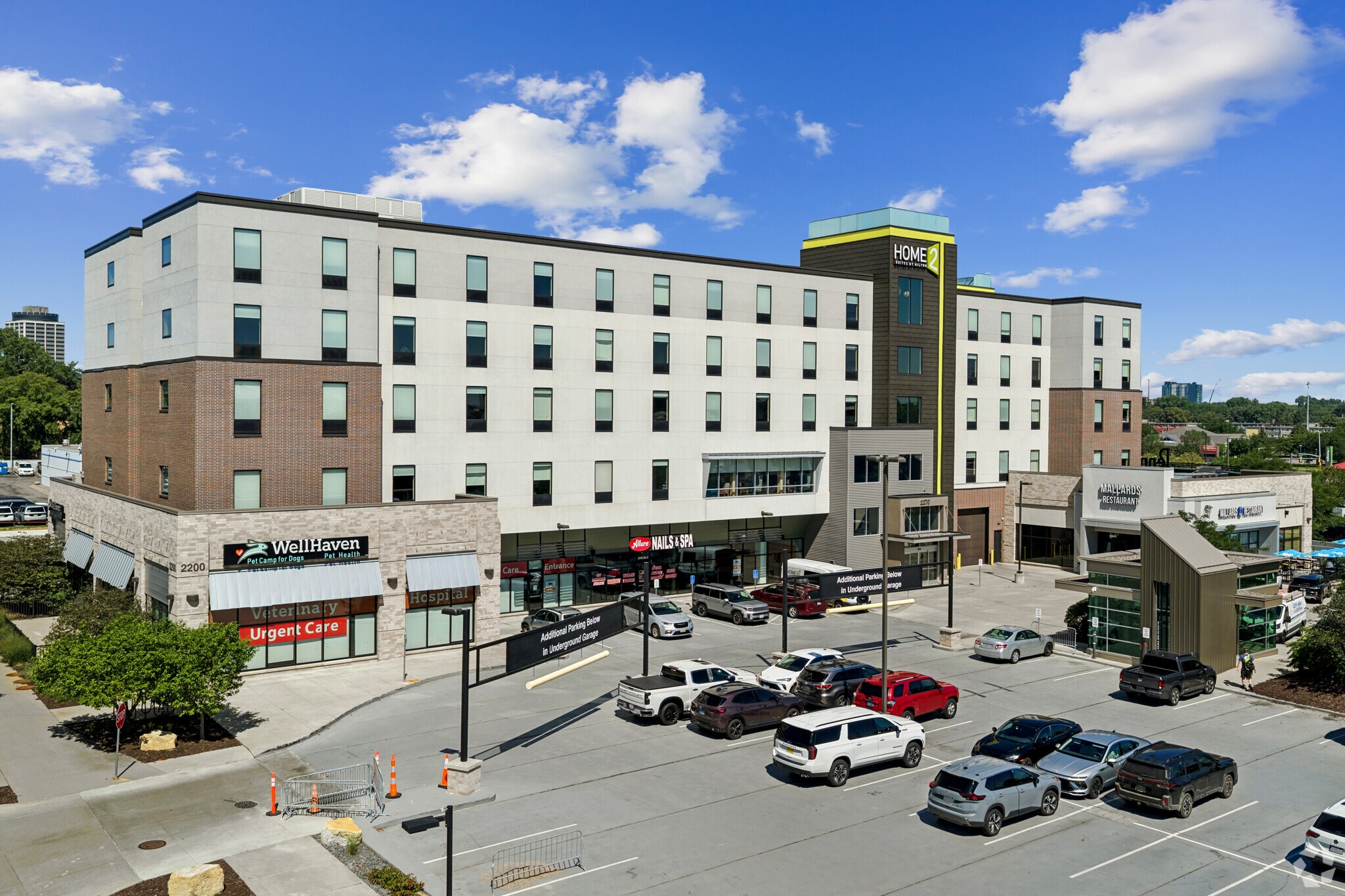 2100 W 80 1/2 St, Bloomington, MN for lease Building Photo- Image 1 of 9
