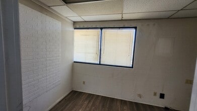 4555-4557 E 3rd St, Los Angeles, CA for lease Interior Photo- Image 2 of 5