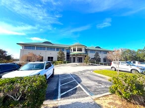 1879 Nightingale Ln, Tavares, FL for lease Interior Photo- Image 2 of 31