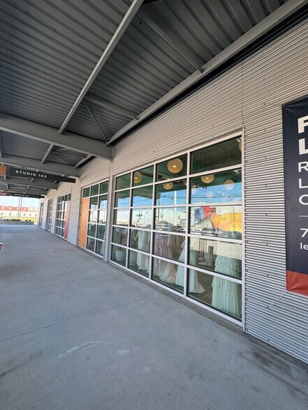 1502 Sawyer St, Houston, TX à louer - Photo du bâtiment - Image 2 de 5