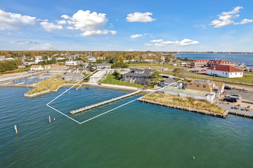 32 Lighthouse Rd, Hampton Bays, NY for sale - Aerial - Image 2 of 44