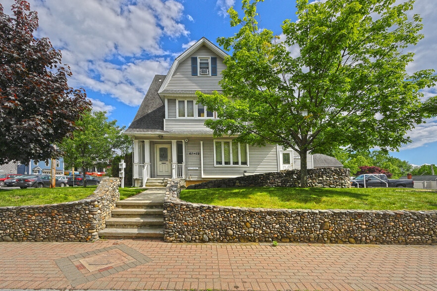 71 Bridgeport Ave, Milford, CT for sale - Primary Photo - Image 1 of 5