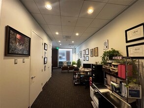 5920 W William Cannon Dr, Austin, TX for lease Interior Photo- Image 2 of 5