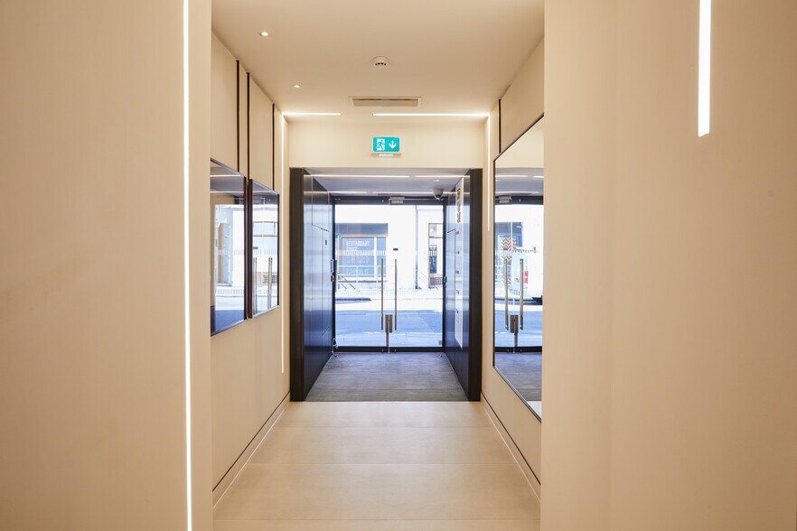 32-36 Great Portland St, London for lease - Building Photo - Image 2 of 34