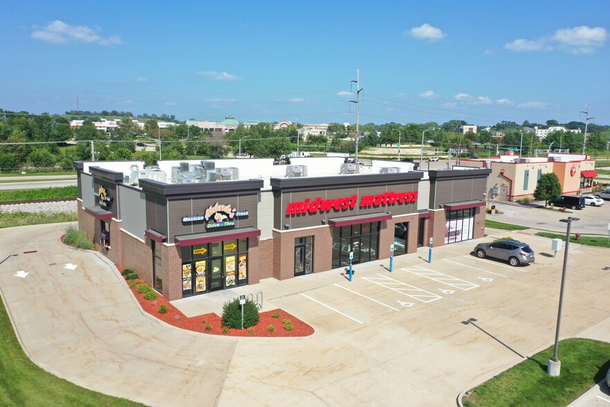 746 Coral Ridge Ave, Coralville, IA for sale - Building Photo - Image 2 of 31