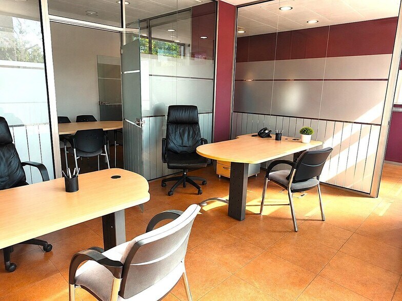 Carrer Benimar, 5, Paterna, Valencia for lease - Interior Photo - Image 2 of 9