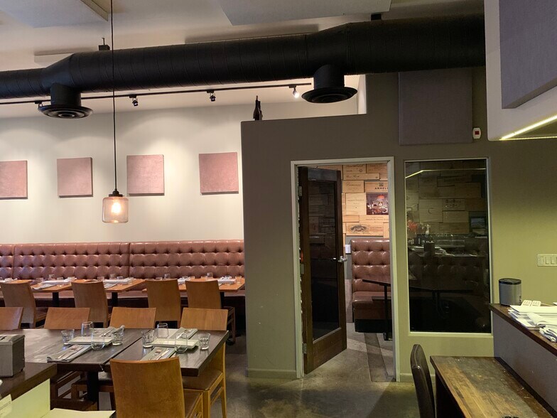 1860 N Allen Ave, Pasadena, CA à vendre - Photo intérieure - Image 3 de 11