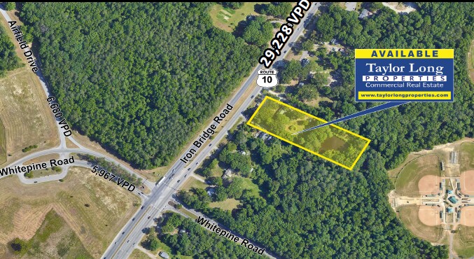 8001 Iron Bridge Rd, North Chesterfield, VA à vendre Photo du bâtiment- Image 1 de 5