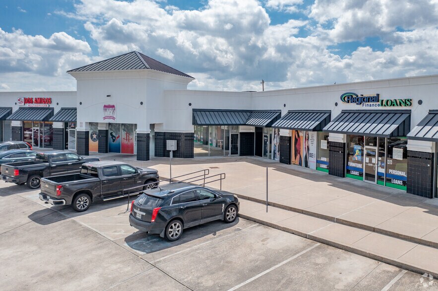 4406-4408 Airline Dr, Houston, TX à louer - Photo du bâtiment - Image 3 de 4