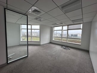 More details for 1 Rue Jacques Henri Lartigue, Issy-les-Moulineaux - Office for Lease