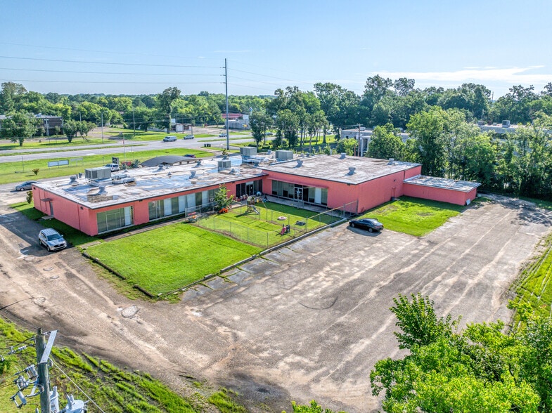 2530 E South Blvd, Montgomery, AL for sale - Building Photo - Image 2 of 29