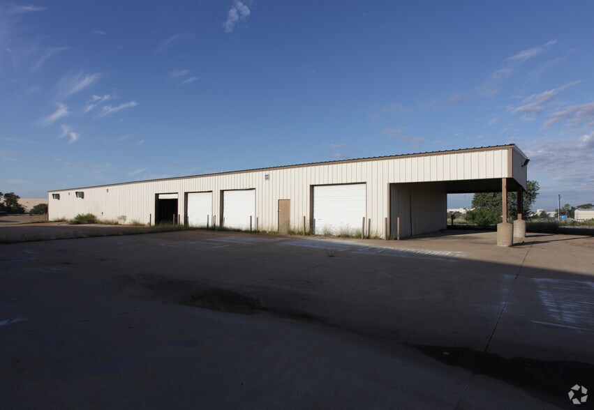 225 Metro Dr, Terrell, TX à vendre - Photo du bâtiment - Image 3 de 19