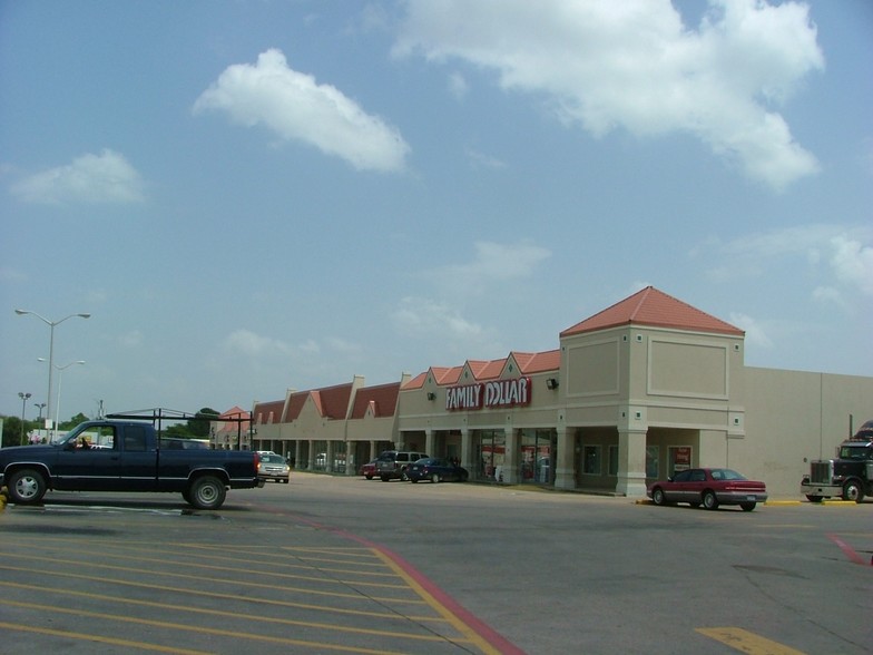 400-460 E Main St, Crowley, TX à vendre - Photo du bâtiment - Image 1 de 1