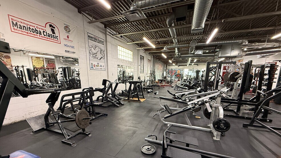 104 King Edward St E, Winnipeg, MB à louer - Photo du bâtiment - Image 3 de 3