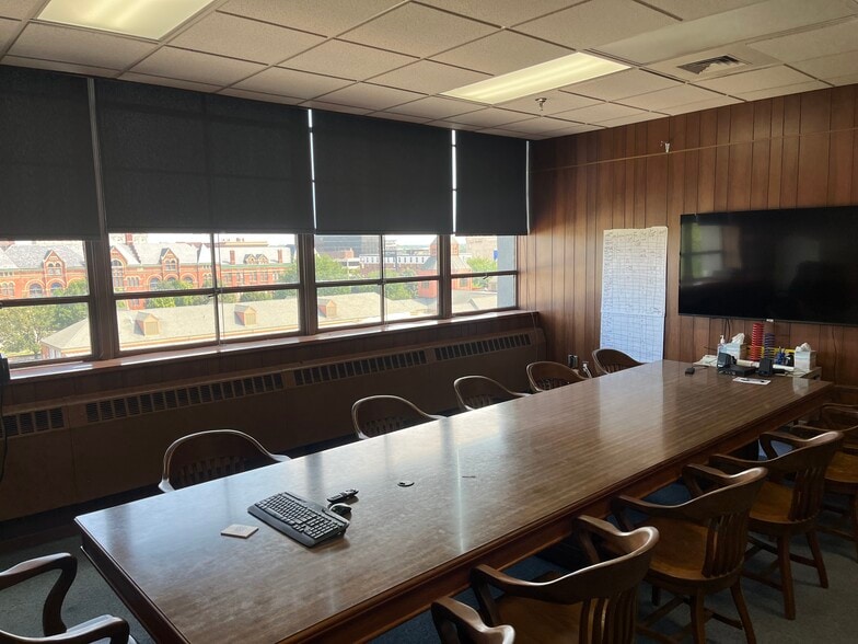 300 S Center St, Springfield, OH for sale - Building Photo - Image 2 of 22