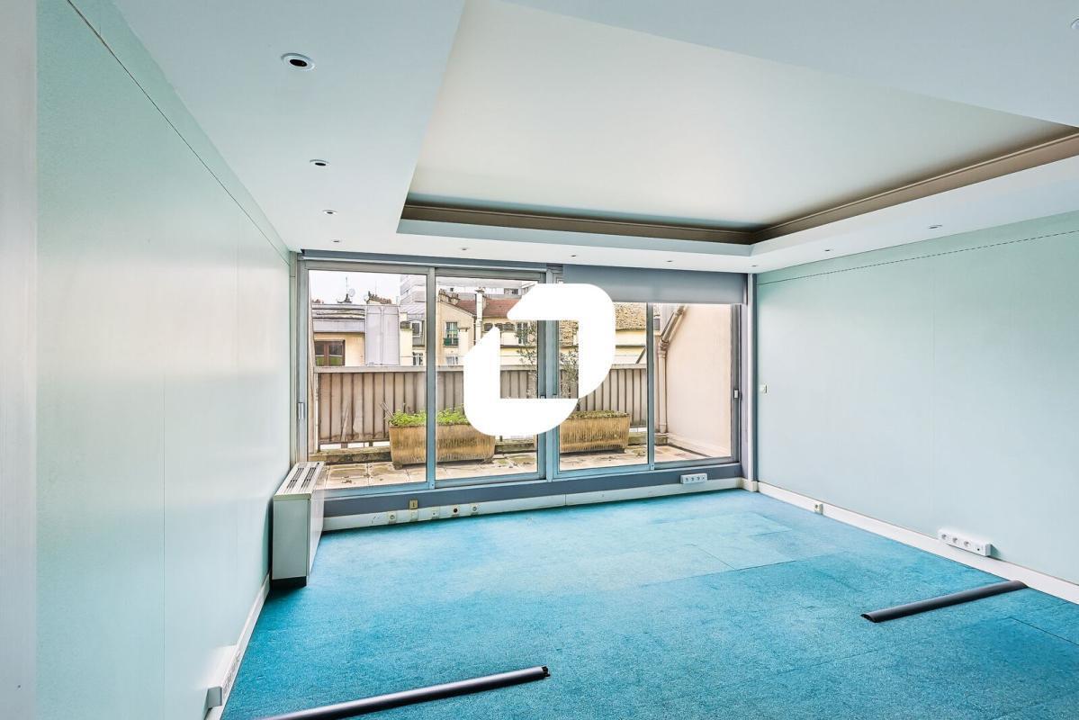 5 Rue Ponscarme, Paris for lease Interior Photo- Image 1 of 14