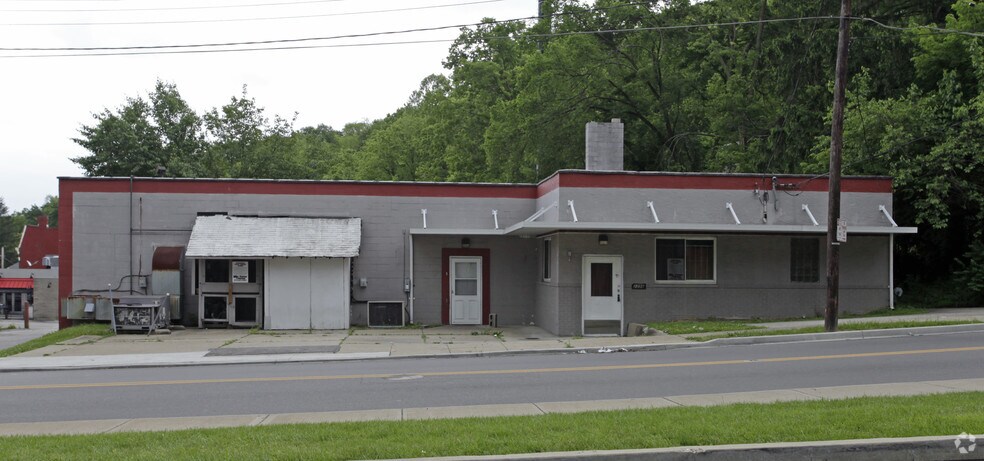 2356 Wyoming Ave, Cincinnati, OH à louer - Photo du bâtiment - Image 2 de 2