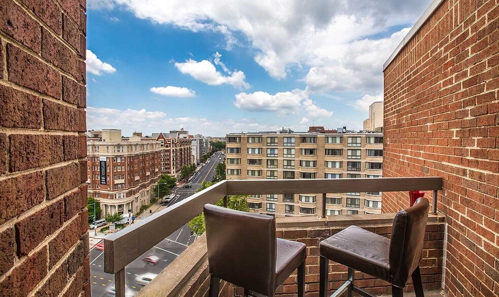 1234 Massachusetts Ave NW, Washington, DC à louer - Photo du bâtiment - Image 3 de 32