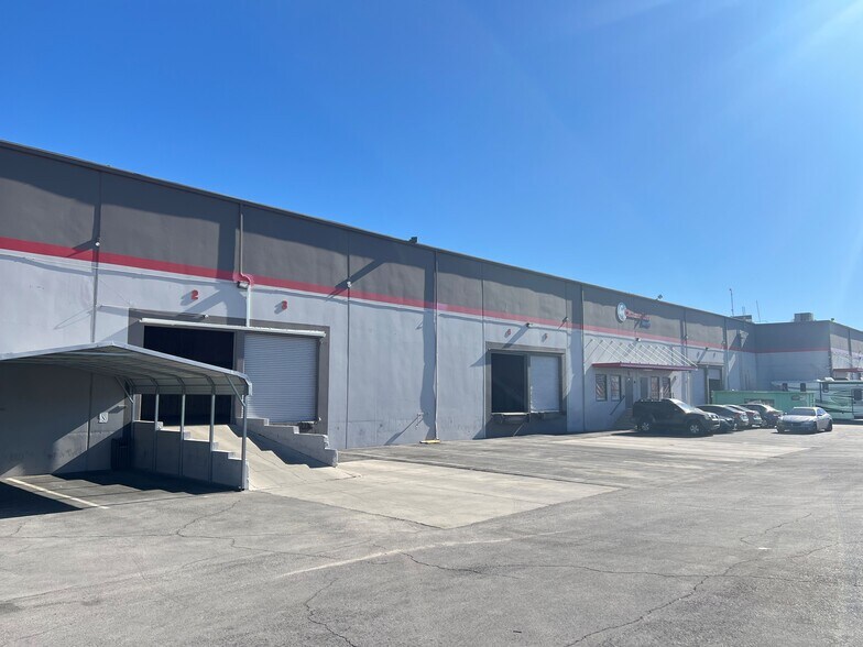 4420 Andrews St, North Las Vegas, NV à louer - Photo du bâtiment - Image 2 de 2