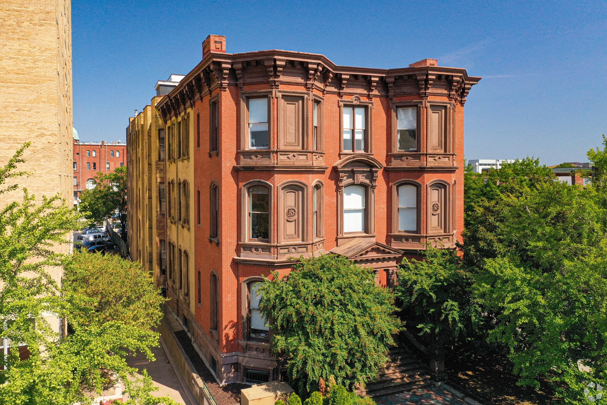 100 W Franklin St, Richmond, VA for lease Primary Photo- Image 1 of 4