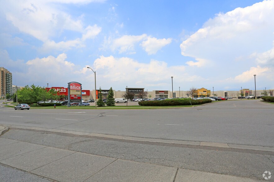 45 Red Maple Rd, Richmond Hill, ON à vendre - Photo principale - Image 1 de 1