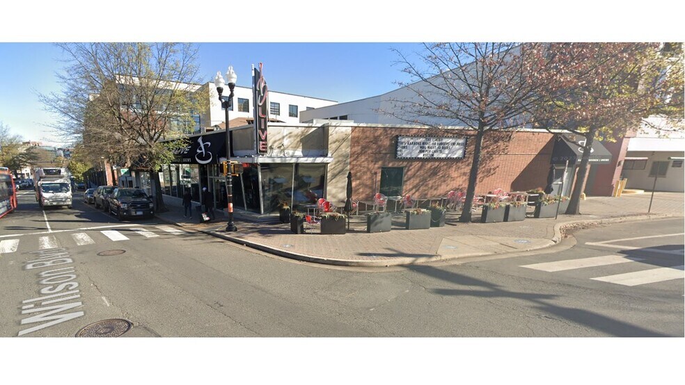 2854 Wilson Blvd, Arlington, VA à vendre - Photo du bâtiment - Image 2 de 3