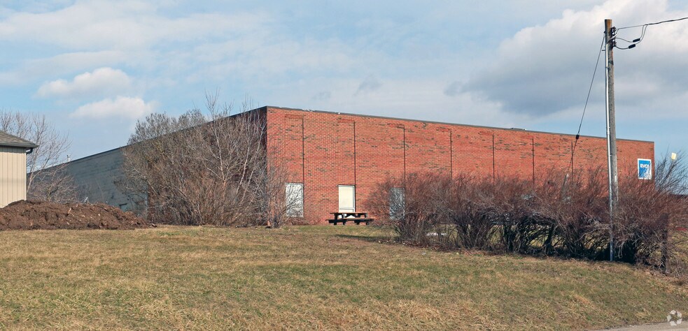 7026 Wellington Road 124, Guelph, ON à louer - Photo du bâtiment - Image 3 de 6