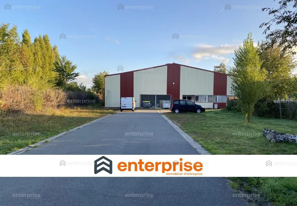 Flex in Douai for lease Building Photo- Image 1 of 2