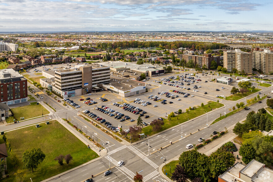 5800 Boul Cavendish, Cote-St-Luc, QC à louer - Aérien - Image 2 de 13