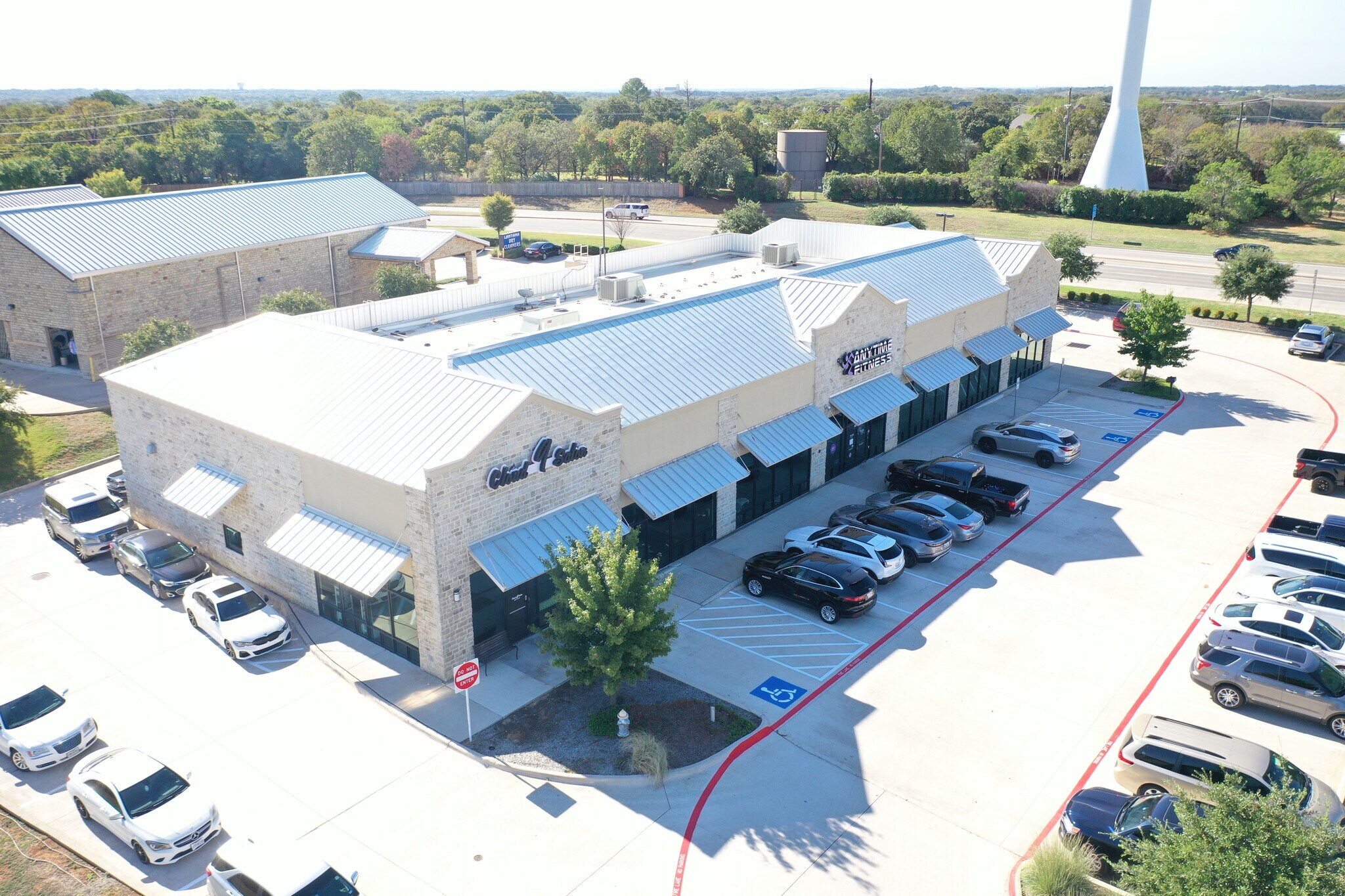 7160 Justin Rd, Lantana, TX for lease Building Photo- Image 1 of 9