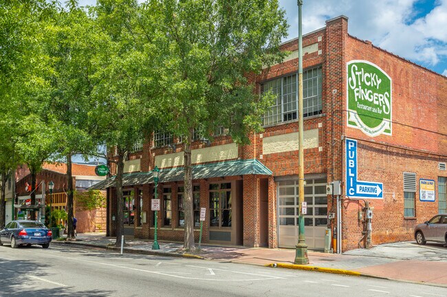 Plus de détails pour 420 Broad St, Chattanooga, TN - Commerce de détail à louer