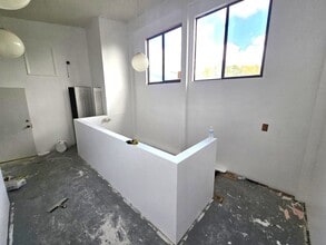 5800-5820 N University Dr, Fort Lauderdale, FL for lease Interior Photo- Image 1 of 16